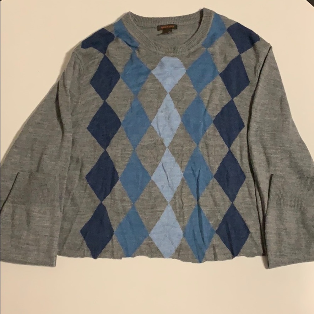 Cropped Dockers sweater